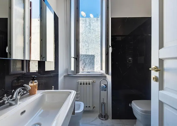 Trastevere Glorioso Marble 1 Bedroom Studio Roma
